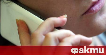 В училищата се въвежда забрана за използване на мобилни телефони
