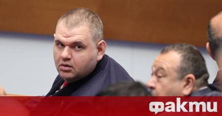 ФАКТИ публикува мнения с широк спектър от гледни точки за