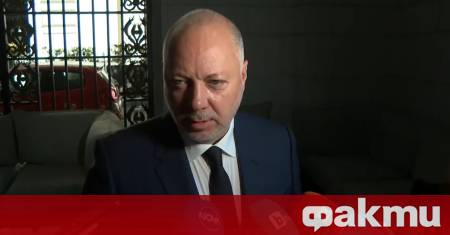 Никога не подхождам с политическо високомерие всеки вот трябва да