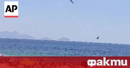 Пилот на рекламен самолет загина при катастрофа край плаж в