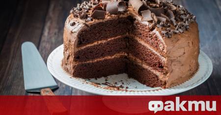 Необходими продукти блатове за торта 3 бр течен шоколад 400