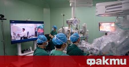 Китайски офталмолози извършиха първото в света субретинално инжектиране на пациент