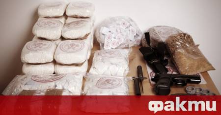 Италианските гранични и митнически власти иззеха над 2 6 тона
