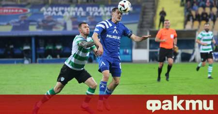 Играчите на Левски и треньорите няма да се строят днес