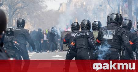 Поколението Z най вероятно ще счита политическото насилие за оправдано Това