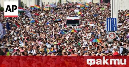 Десетки хиляди хора излязоха вчера на улиците на Будапеща обвинявайки