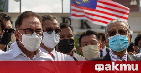 Малайзийските власти обявиха частично премахване на социалните ограничения включително възстановяване