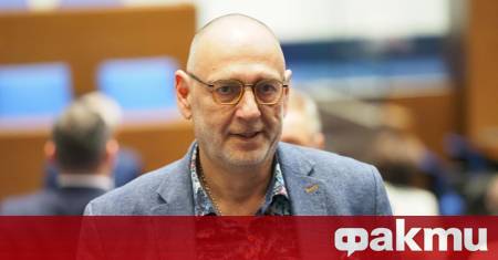 ФАКТИ публикува мнения с широк спектър от гледни точки за