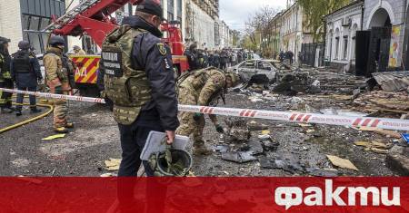 Най малко трима души са ранените към момента в украинския