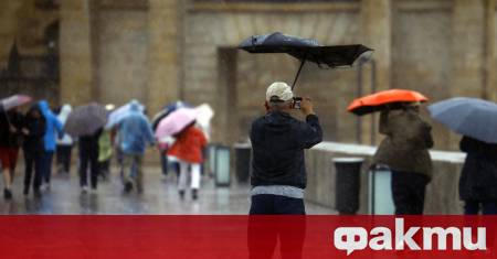 Обстановката в испанската област Андалусия се усложнява Преливат реки властите