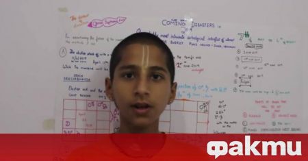 14 годишният Абхигия Ананд е популярен предсказател и астролог в чиито