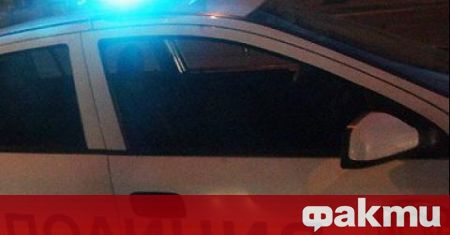 Дрогиран шофьор се заби в ограда на къща край Пловдив