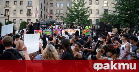 Хиляди се събраха вчера на протест пред Белия дом срещу