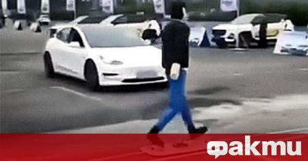 Tesla Model 3 прегази пешеходец по време на демонстрационно изпитание