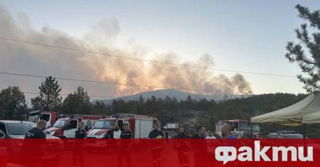 Авариeн екип на Столичната община и 12 доброволци от общинското