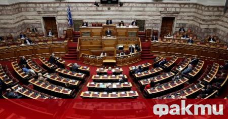 Гръцките народни представители одобриха закон за околната среда съобщи Катимерини