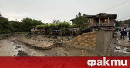 В Медовец започна разчистването на дерето което бе затлачено от