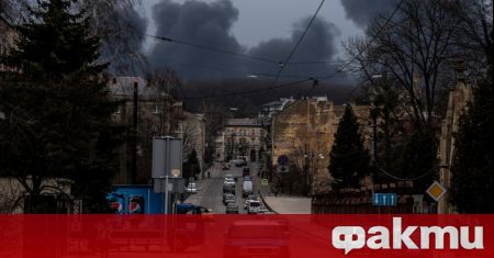 Украинският град Николаев е бил подложен на ракетен обстрел през