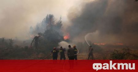 Заради силния вятър пожарът в Република Северна Македония снощи се