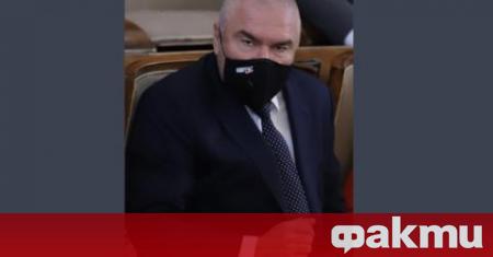 Лидерът на ВОЛЯ Веселин Марешки защити депутатката от своята парламентарна