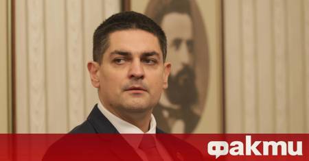 Лидерът на партия МЕЧ Радостин Василев защити решението си да
