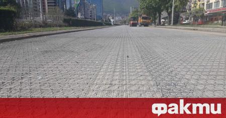 Ремонтът на един от най големите столични булеварди България върви