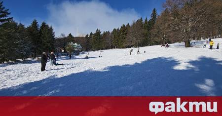 Част от съоръженията и пистите в ски център Осогово вече