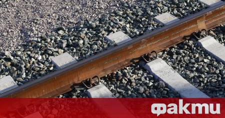 Машинистът на товарния влак който дерайлира и се запали тази