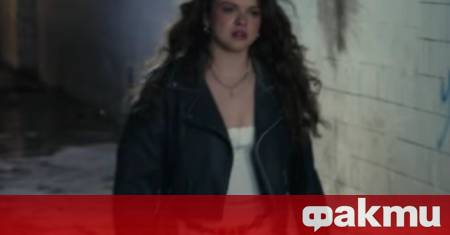 В град Своге се откроява една млада певица която със