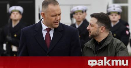 Полският президент Карол Навроцки даде отсрочка на украинския си колега