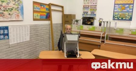 Почетният председател на ДПС Ахмед Доган упражни правото си на