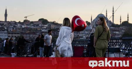 Йозгюр Йозел лидерът на най голямата опозиционна партия в Турция