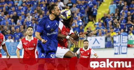 Централният защитник на Левски Кристиан Димитров ще е готов за