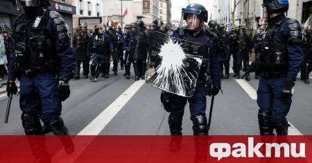 Френските депутати и сенатори одобриха единодушно вчера специален законопроект който