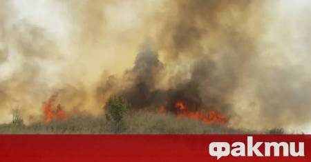 Заради пожар е затворен пътят София Варна при пътния възел Боаза