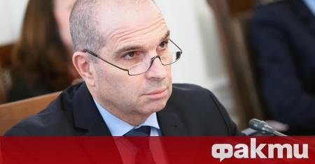 Министерството на транспорта планира да закупи 20 пътнически влака работещи