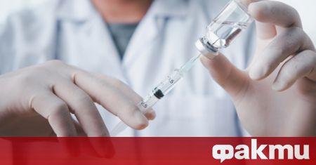 В момента 1 2 са ваксинираните в България съобщи пред БНР