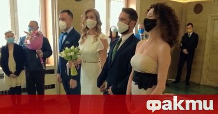 Майстор Караджов от Бригада Нов дом организира сватба изненада за приятелката