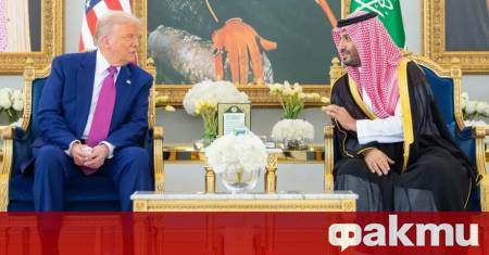 Президентът на САЩ Доналд Тръмп проведе извънреден телефонен разговор със