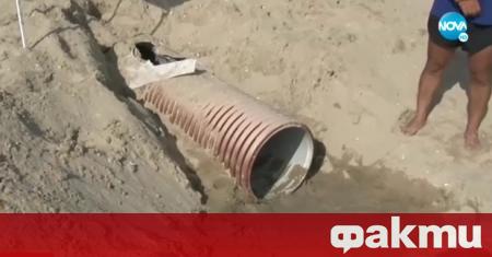 Вандали разрушиха тръба на водосборната канализация на плажа в Крайморие