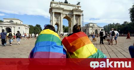 Конституционният съд на Италия постанови че две жени могат да