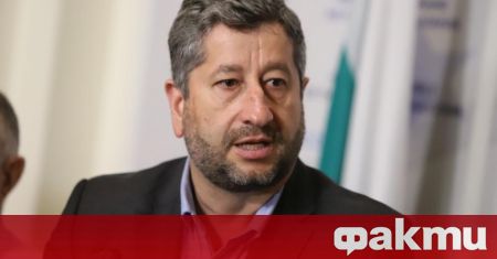 Съпредседателят на Демократична България Христо Иванов се обяви за предизборна