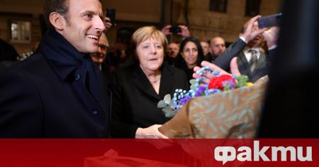 Френският държавен глава Еманюел Макрон посрещна германския канцлер Ангела Меркел