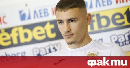 Само на 19 години Викторио Илиев ще боксира за златен