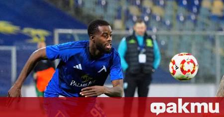 Шампионът Левски прекрати договора на нападателя Карл Фабиен Раздялата между