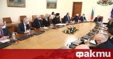 Над 9 милиона лева за общините Перник, Разград и Аксаково