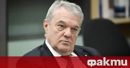 Председателят на АБВ и представител на коалиция БСП–Обединена левица Румен