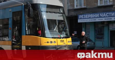 Травамай удари 11 годишно дете на кръстовище между улиците Пиротска