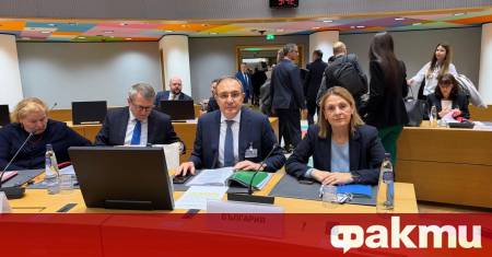 Министърът на труда и социалната политика Борислав Гуцанов застана зад