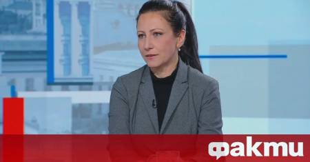 Сред обсъжданите кандидатури за служебен министър председател Андрей Гюров изглежда